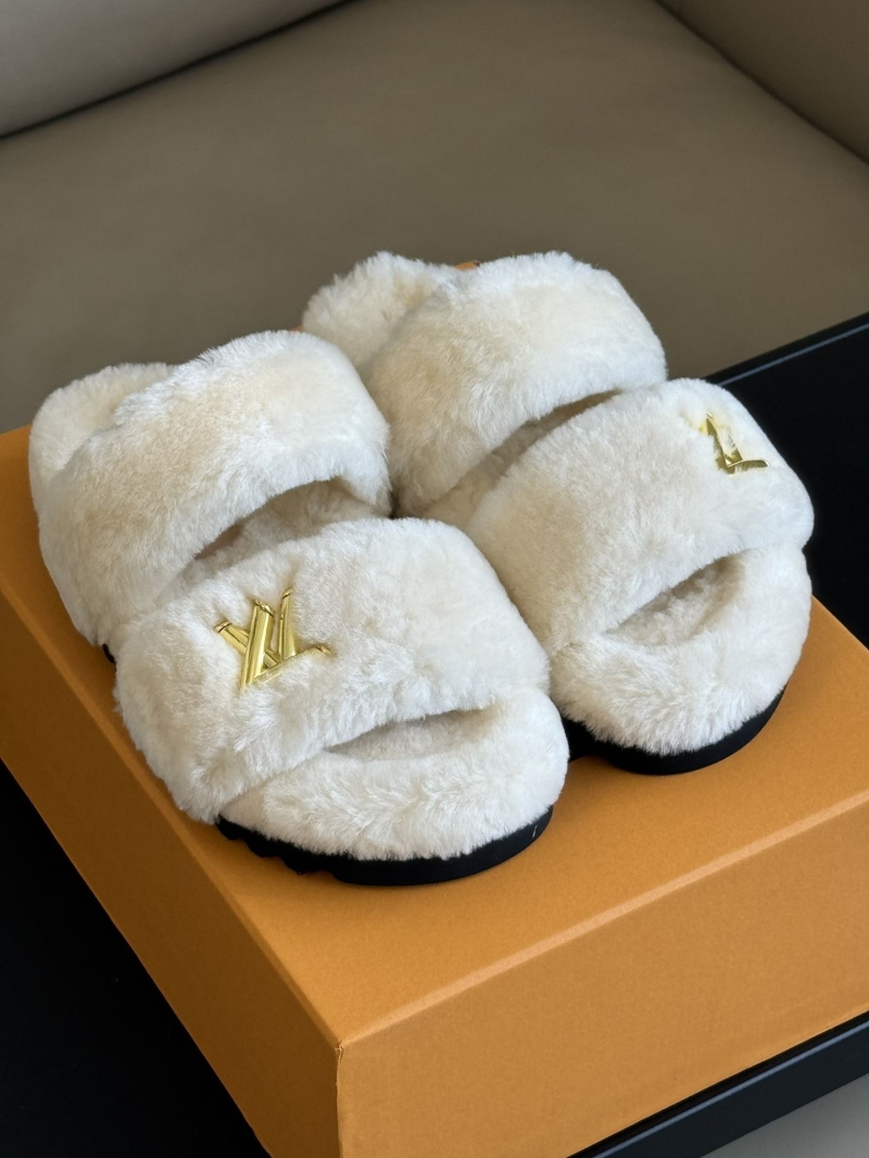 Louis Vuitton Slippers